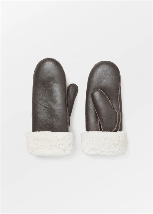 Doa smooth shearling mitten Dark Chocolate Becksøndergaard 