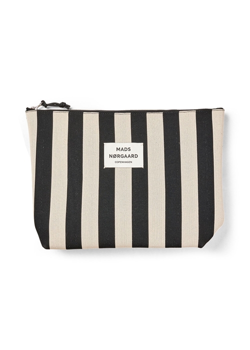 Knit stripe hilden toilet bag Black/White Mads Nørgaard 