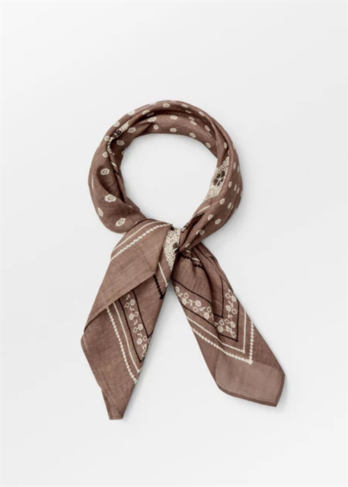 Lacia Cotta scarf Pine Bark Becksøndergaard 