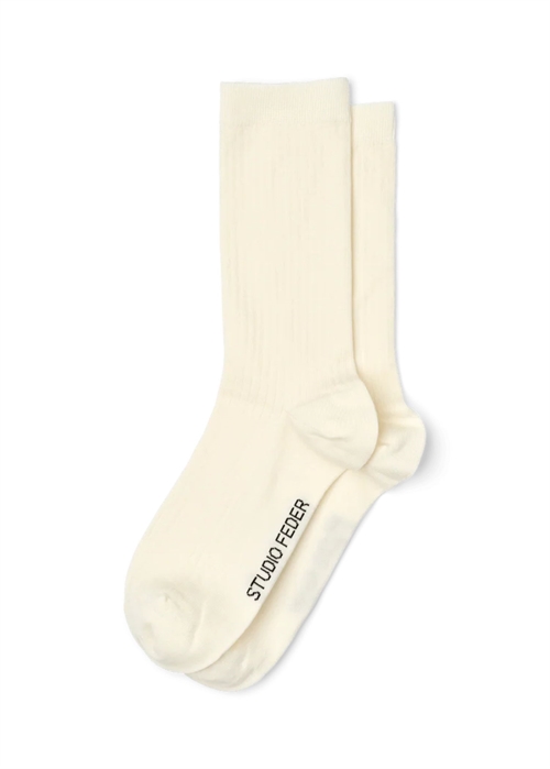 Minna sock Broken White Studio Feder