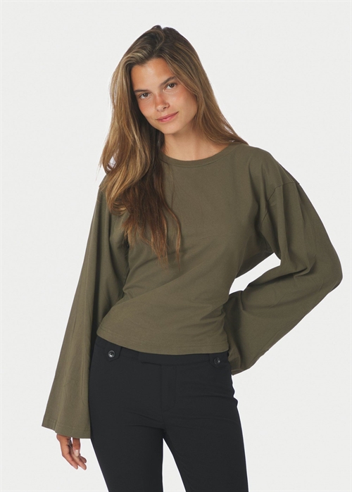 Paska boxy long sleeve tee asha Army Neo Noir 