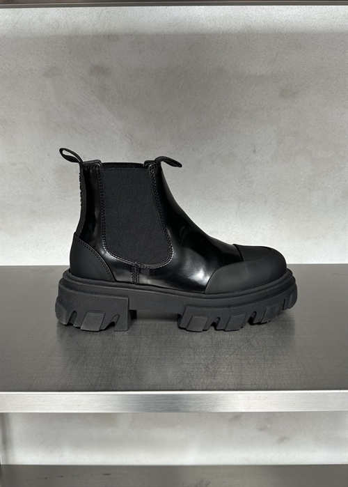 S3242 Cleated low chelsea box oleatex boot Black Ganni 