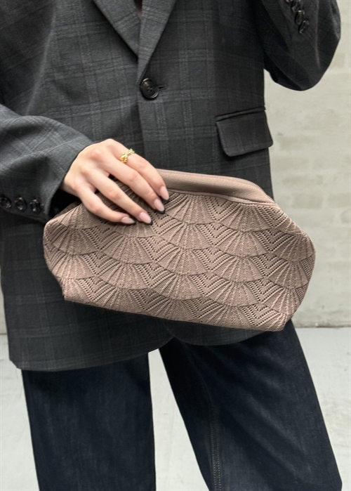Shelly clutch Brown Pico 