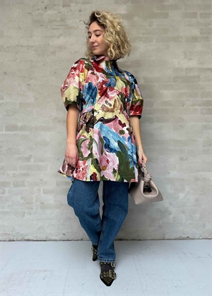 Structured sleeve midi kjole Loves Me, Loves Me Not Stine Goya 
