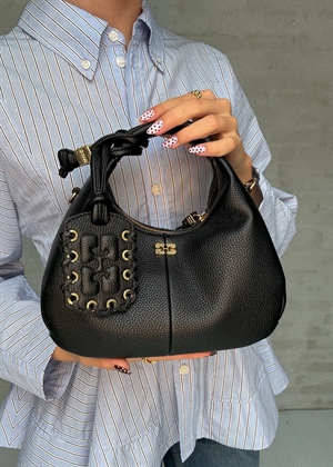 Hobo Mini Grained bag Sort A6976 Ganni 