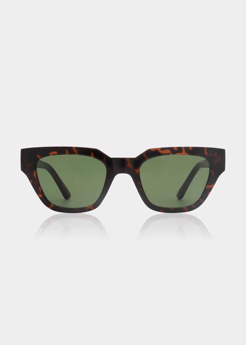 Kaws solbrille Demi Tortoise A.Kjærbede 