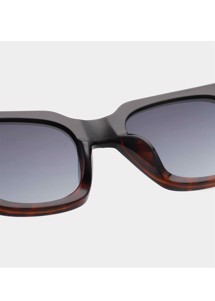 Nancy solbrille Black Demi Tortoise A.Kjærbede 