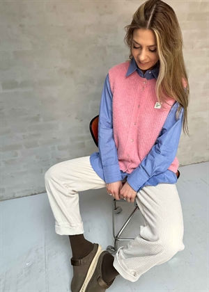 East strik vest Orchidee American Vintage