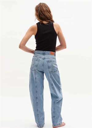 Nara NO.02 jeans Washed Light Blue Baum Und Pferdgarten
