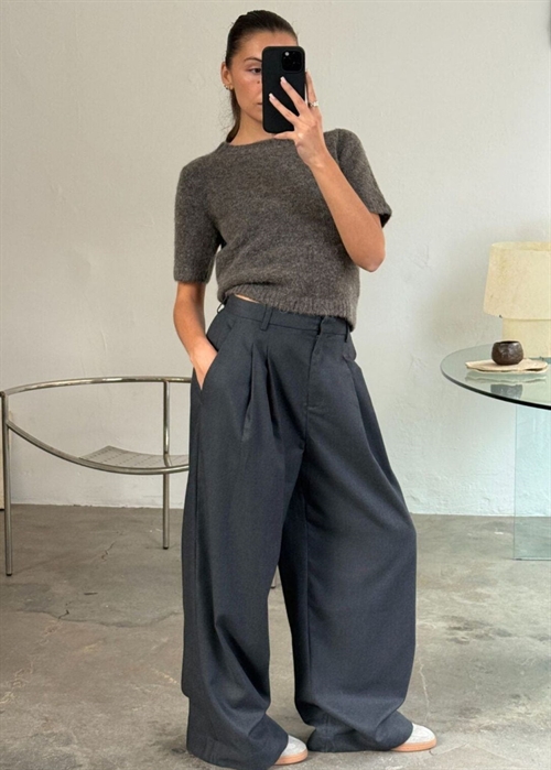 Martina buks Dark Grey Melange Boii Studios 