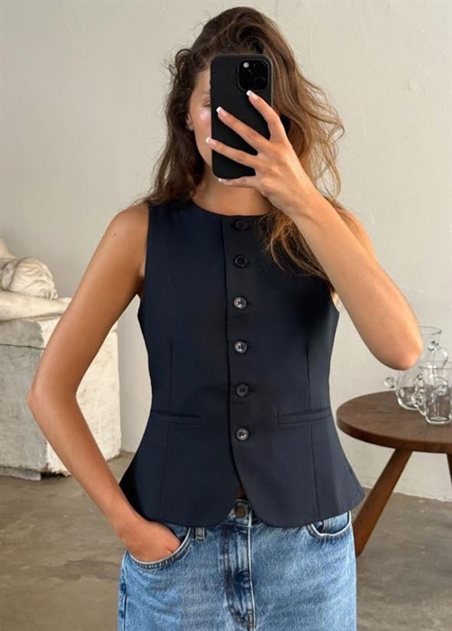 Aphrodite vest Dark Navy Boii Studios 