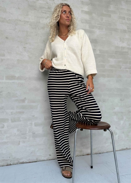Zoe stripe buks Navy/Offwhite Boii Studios 