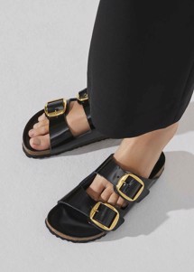 Arizona big buckle High Shine Black Birkenstock 