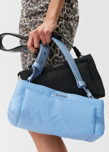A4428 pillow shoulder taske Forever Blue Ganni 