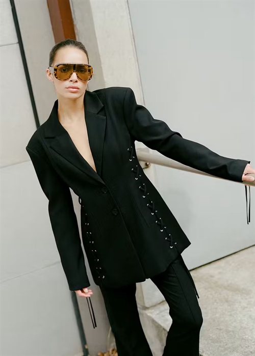 Laila blazer Sort Gestuz 