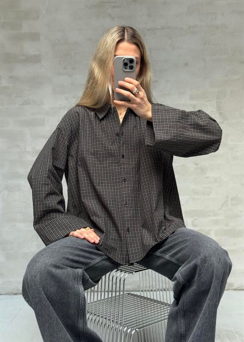 Tinsi skjorte Phil check Boii Studios 