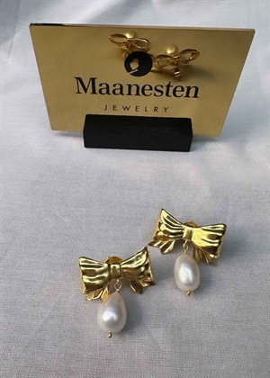 Diana earrings Forgyldt Maanesten 