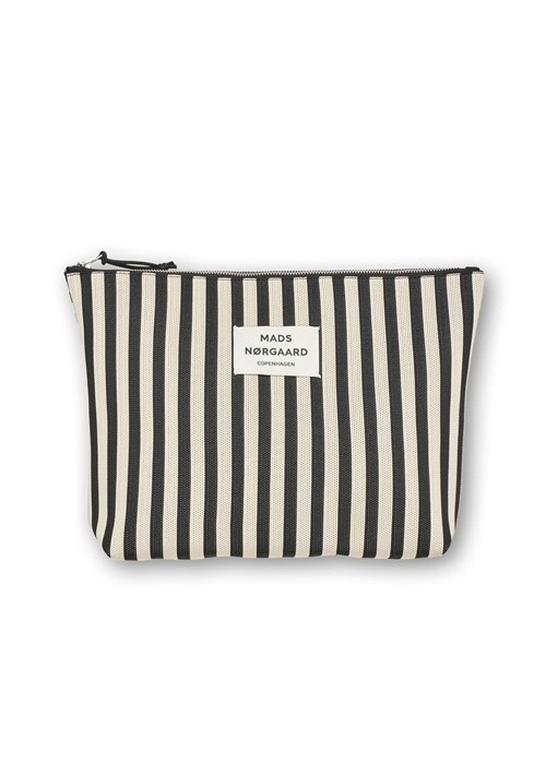 Knit stripe toilet bag New Black/White Mads Nørgaard 