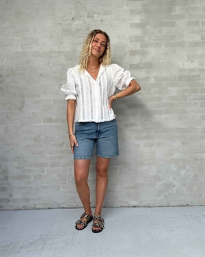 Magnolia short sleeve bluse Optic White Skall Studio 