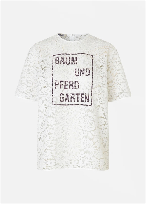 Mandie tee Bright White Plum Baum Und Pferdgarten 