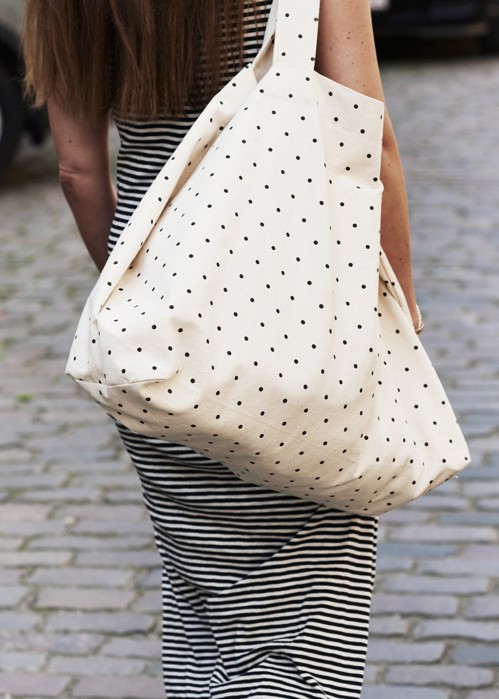 Big dot shopper Offwhite Moshi Moshi 