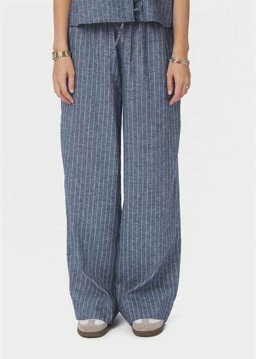 Heifa Emb stripe buks Blue Neo Noir 