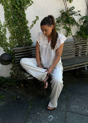 Jayla basic blossom top Creme Neo Noir 