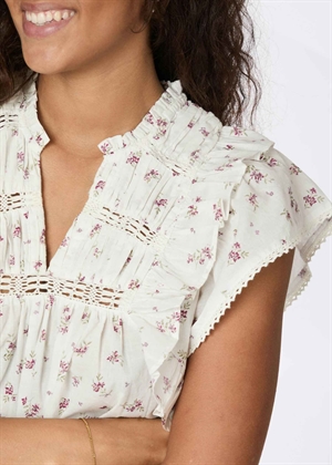 Jayla small blossom top Creme Neo Noir 