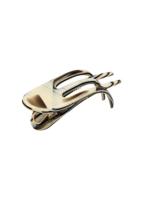 Julie flat claw Dark Tortoise Pico 