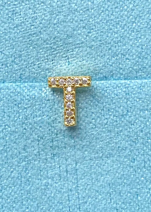 Alphabet crystal stud T Guld Pico 