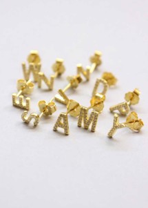 Alphabet crystal stud J Forgyldt Pico 
