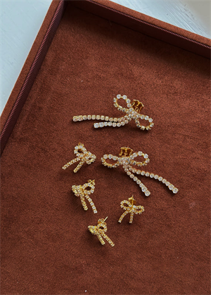 Arco mini crystal studs Clear/Forgyldt Pico