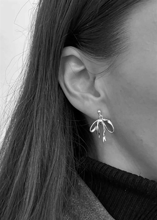 Ribbon studs Silver Pico 