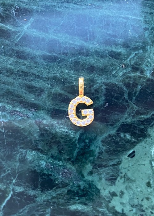 Alphabet pendant G Guld Pico 