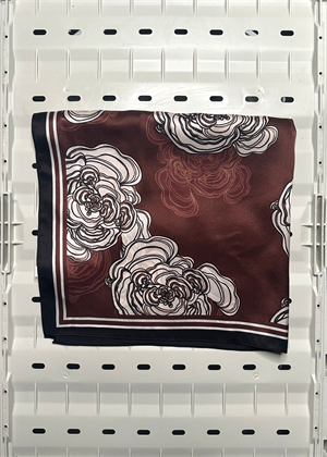 Belinda scarf Bordeaux Plisse Copenhagen 