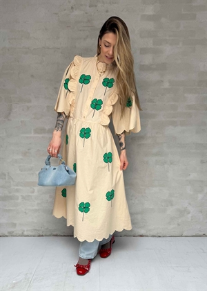 Embroidered midi kjole with scallops Creme/Green Stella Nova 