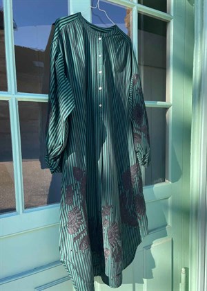 Rikke organic cotton skjorte kjole Emerald Stripe Sissel Edelbo 