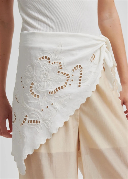 Vilea hip scarf Eggnog Second Female 