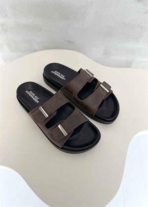 Vendela sandal Brown Shoe Biz 