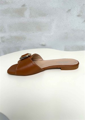 Phoenix sandal Cognac/Gold Shoe Biz 