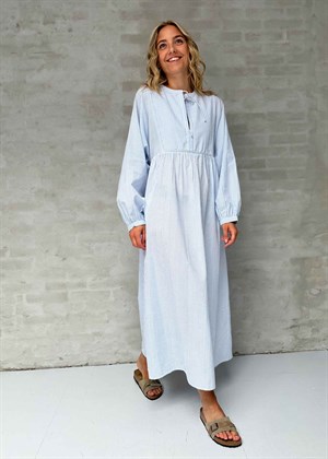 Vera Leftover cotton kjole Light Blue & White Sissel Edelbo 