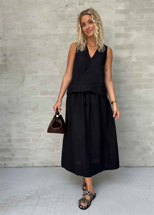 Linnia mw midi linen skirt Sort Selected Femme 