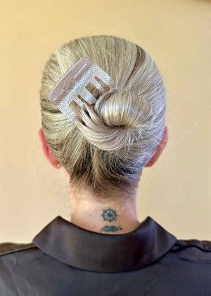 Fie sunlight big clip Beige Sui Ava