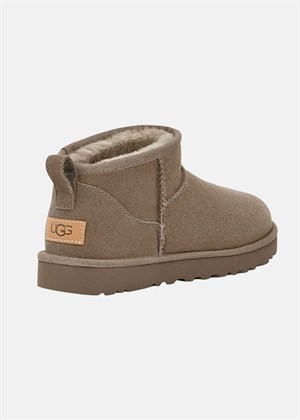 W Classic ultra mini støvle Smoke Plum UGG 